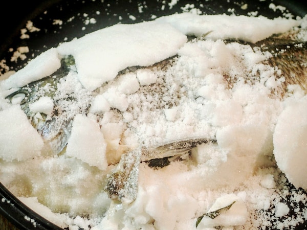 黒鯛の塩釜 スペイン風 黒鯛の塩釜 スペイン風