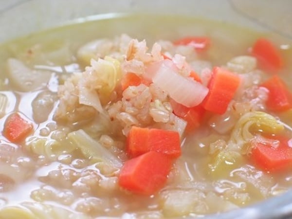 玄米と根菜のミネストローネ