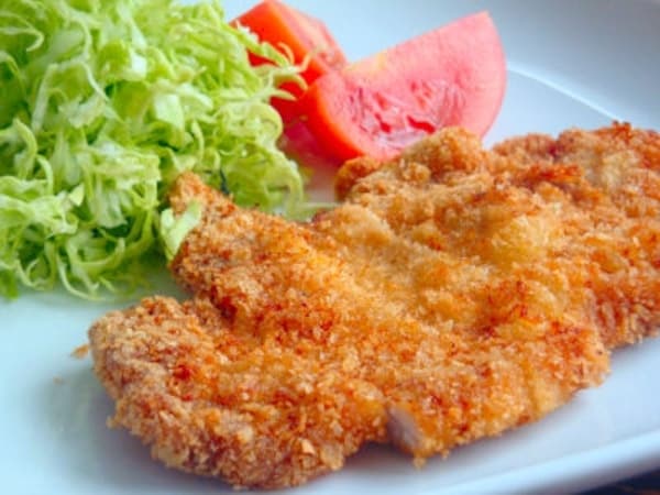 おいしい定番メニューを簡単に！厚切り豚ロースの「トンカツ」レシピ