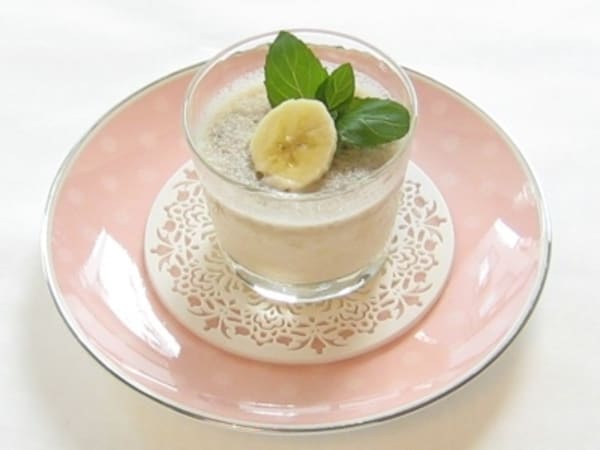 ダイエットデザート　牛乳を使った簡単バナナプリン