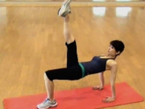 ちょっとキツいけど効果抜群! 全身を鍛える筋トレにチャレンジ ちょっとキツいけど効果抜群! 全身を鍛える筋トレにチャレンジ