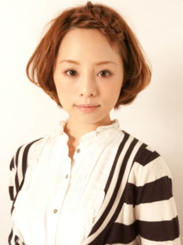 キュートな編みこみショートヘアアレンジ