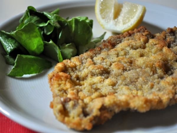 牛肉のミラノ風カツレツ