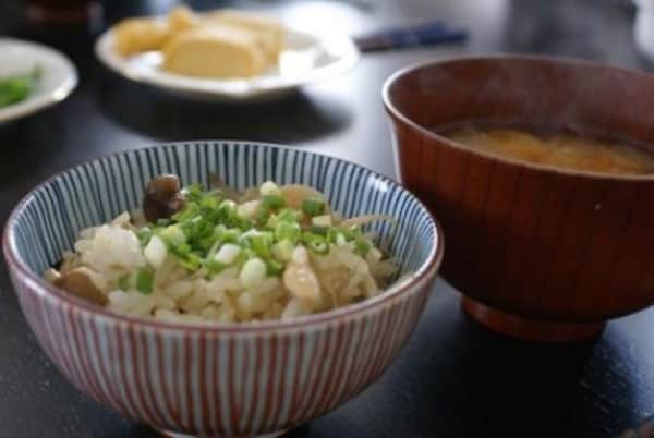 きのこたっぷり炊き込みごはん  きのこたっぷり炊き込みごはん