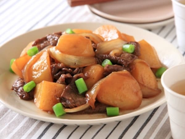 フライパンで簡単15分レシピ ソース肉じゃが 簡単スピード料理 All About フライパンで簡単15分レシピ ソース肉じゃが 簡単スピード料理 All About