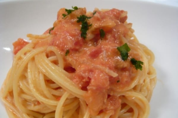 蟹のトマトクリームパスタ