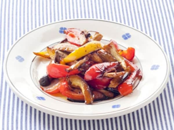 エリンギとパプリカのバルサミコ炒め エリンギとパプリカのバルサミコ炒め
