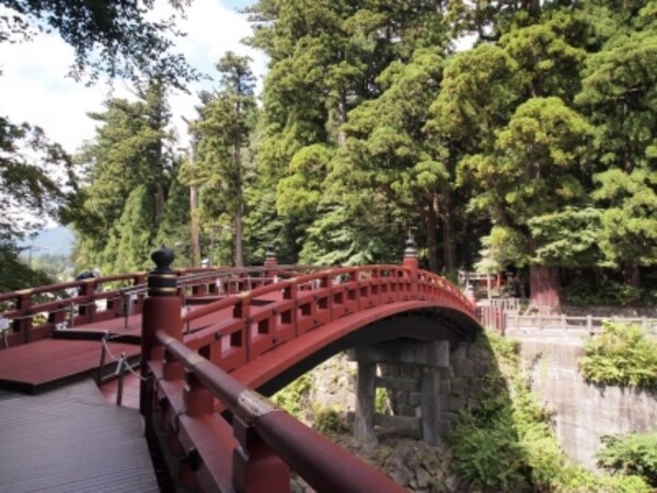 日本三大奇橋の1つ 二荒山神社神橋 日光 日光の観光 旅行 All About 日本三大奇橋の1つ 二荒山神社神橋 日光 日光の観光 旅行 All About