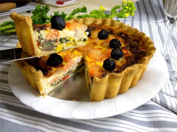 魚介類のキッシュ  魚介類のキッシュ