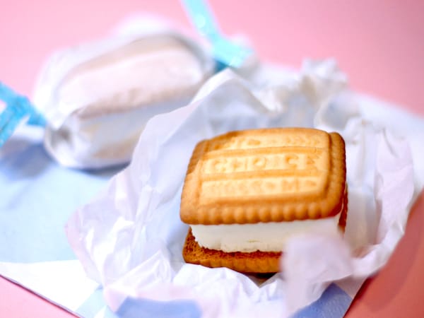 材料3つでアイスクリームサンド
