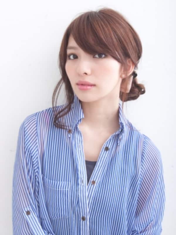 バナナクリップで簡単! シニヨン風三つ編みくずし バナナクリップで簡単! シニヨン風三つ編みくずし