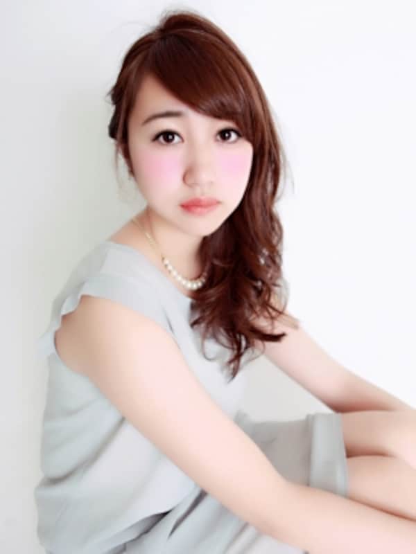 ざっくり編みで簡単サイドダウンアレンジ