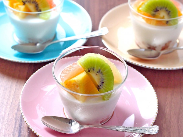 フルーツレアチーズケーキ