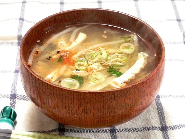 創味シャンタンでスタミナみそ汁