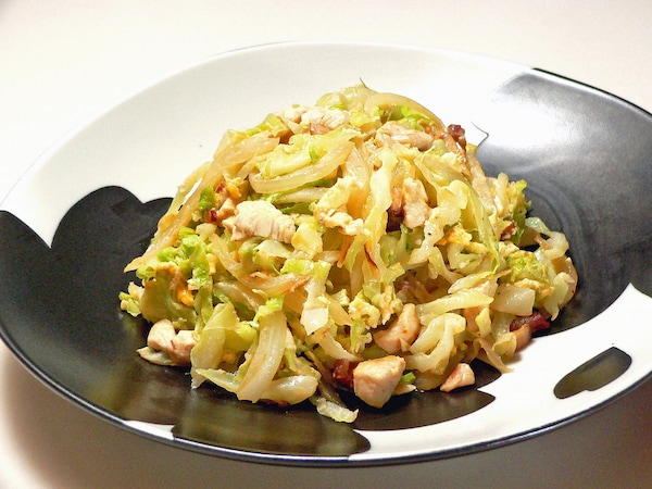 キャベツのニンニクバター炒め  キャベツのニンニクバター炒め