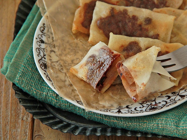 フライパンで簡単! 梨と板チョコのスイーツ春巻き フライパンで簡単! 梨と板チョコのスイーツ春巻き
