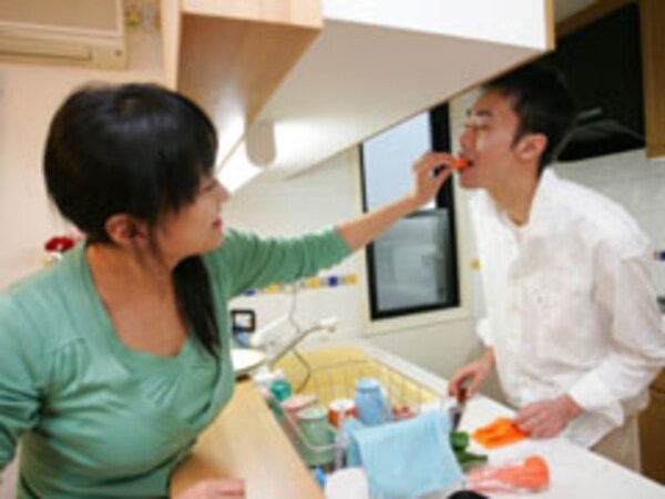 「パパ」「ママ」じゃなく、ちゃんと名前で呼び合っている 「パパ」「ママ」じゃなく、ちゃんと名前で呼び合っている