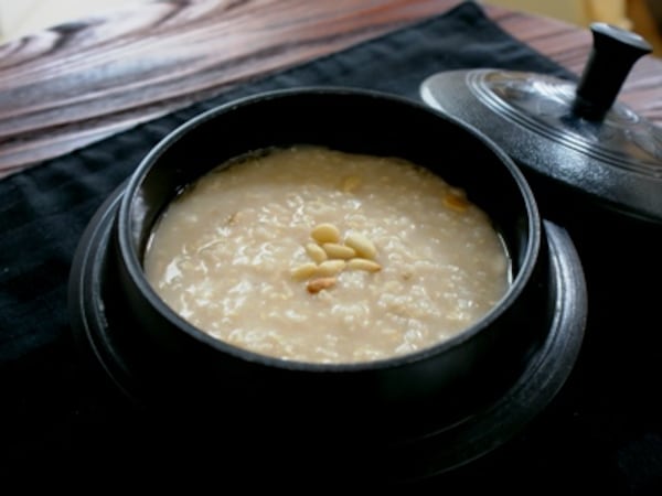 秋の味覚「松の実のおかゆ」