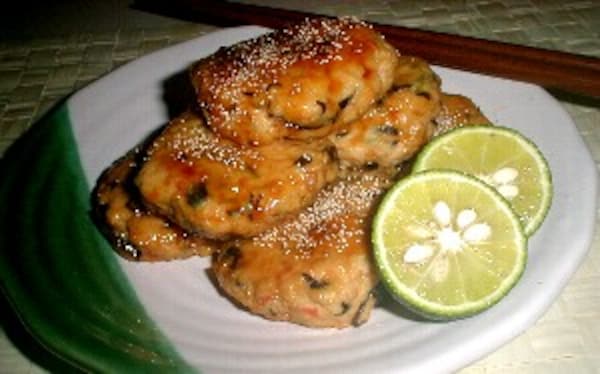 ヘルシーなお弁当作りに 鶏ひき肉のつくね煮のレシピ  ヘルシーなお弁当作りに 鶏ひき肉のつくね煮のレシピ