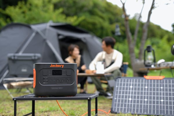 Jackery、最大出力60Wの3つ折りたたみソーラーパネル「Jackery