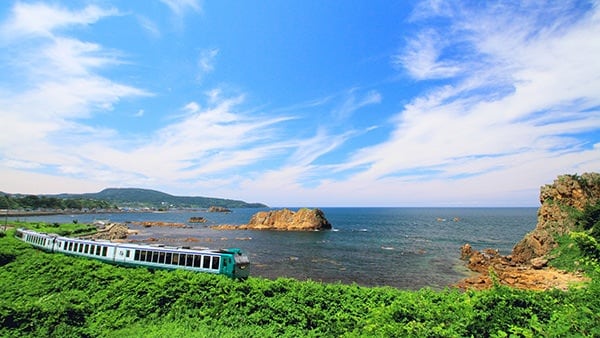 1. Gono Line (Aomori—Akita)