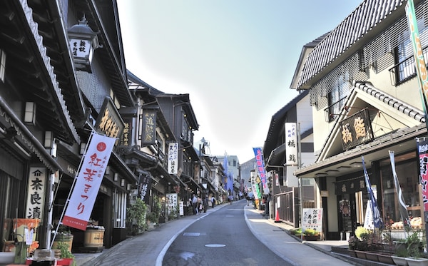 1. Naritasan Omotesando Street