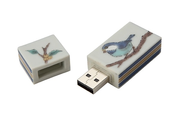 2. Kutani-yaki Ceramic USB Memory Stick