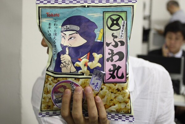 6. Ninja Snack Fuwamaru จาก Tohato