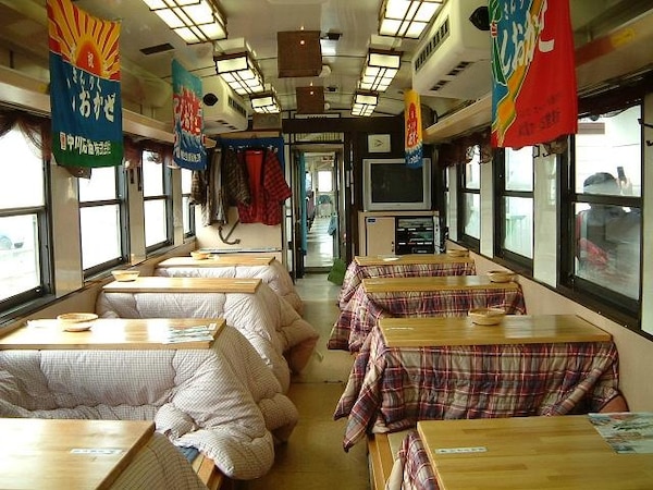 5. รถไฟ Kotatsu