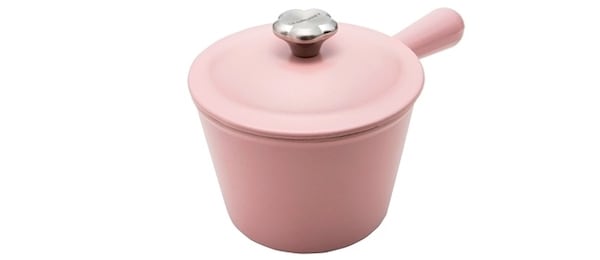 Windsor Pot with Flower-Shaped Knob (¥25,920 [$231.31])