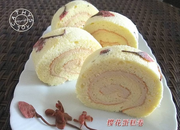 5. Sakura Roll Cake