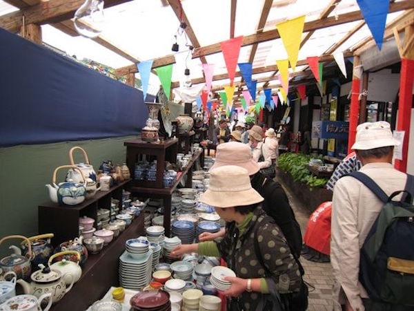 8. Arita Ceramics Fair (April 29-May 5, Arita)