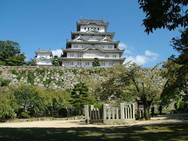 1. Himeji Castle (Himeji City, Hyogo)