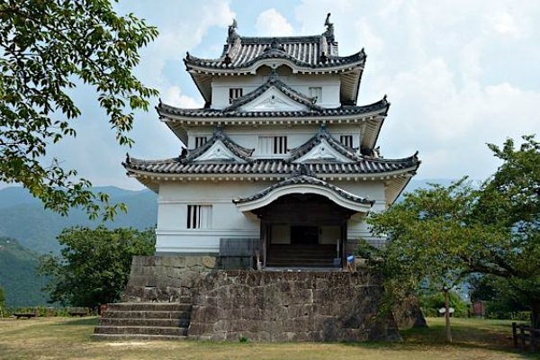 11. Uwajima Castle (Uwajima City, Ehime, ☆☆☆☆)