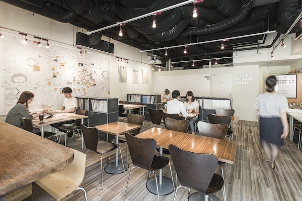 6. TOWN DESIGN CAFE (Omotesando)