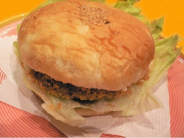 4. Saburger (Aomori)