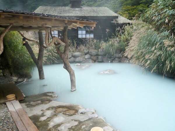 37. Onsen: hot springs