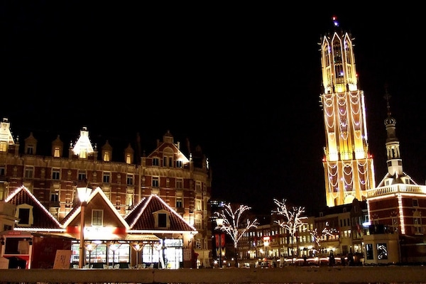 Fact 5: Feel like you’re in the Netherlands at Huis Ten Bosch theme park