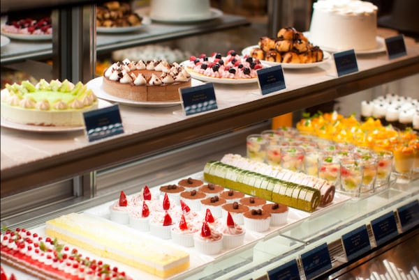 4. BitterSweets Buffet (Shinjuku Lumine Est)