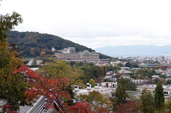 4.1 Transit: Nanzen-ji to Chion-in