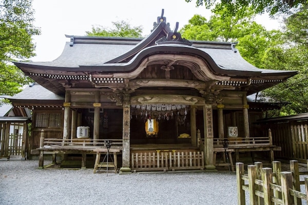 19. Amanoiwato Shrine (Miyazaki)