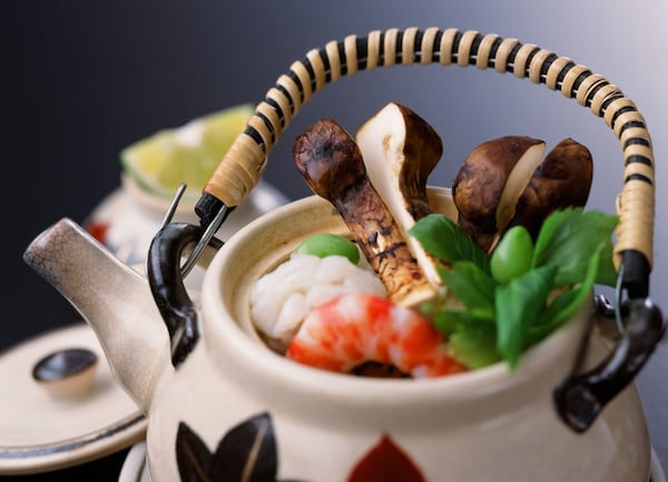 關西人特愛的海鰻料理～松茸海鰻土瓶蒸
