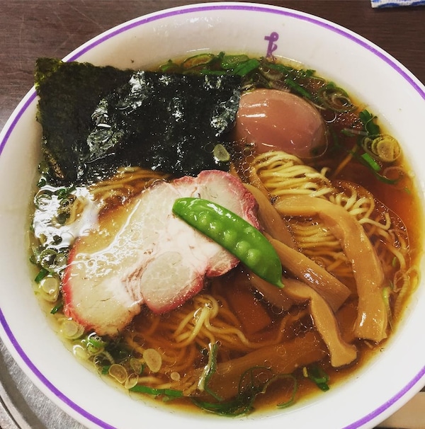 洋食老舖的立食拉麵區｜日本橋・泰明軒 (たいめいけん)