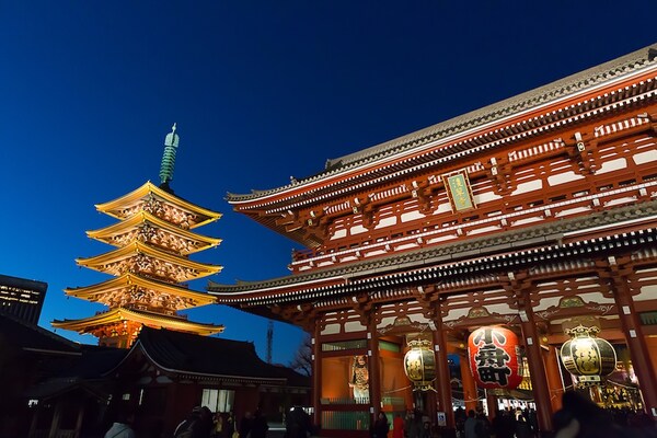 Hozomon & Five-Story Pagoda