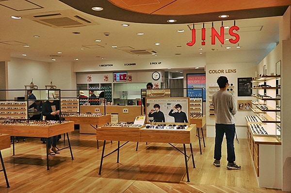 แนะนำร้าน: Jins ร้านแว่นญี่ปุ่นชิคๆที่คนไทยก็รู้จัก