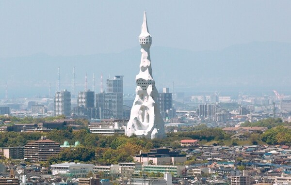 หอคอย PL Tower ตึกหน้าตาพิลึกที่สุดในโอซาก้า