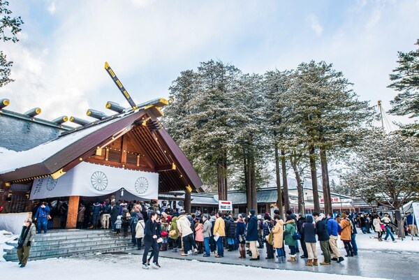 8. ศาลเจ้าฮอกไกโด (Hokkaido Shrine)