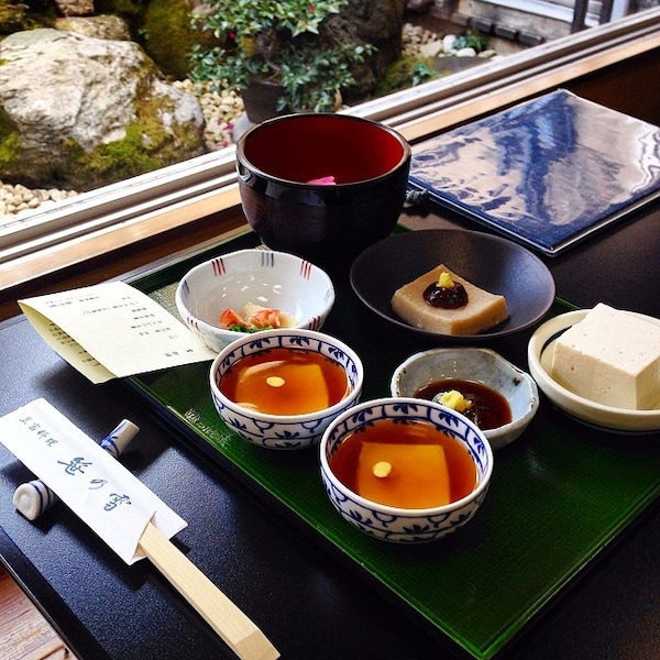 ■遵循古法製作的豆腐專賣店「笹乃雪」