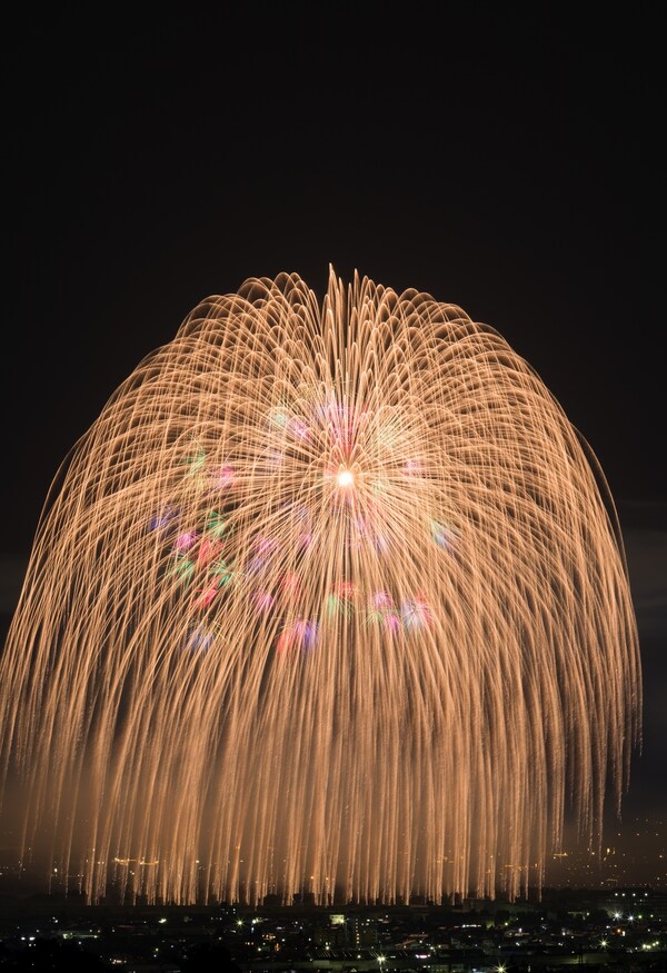 2.เทศกาลดอกไม้ไฟนางาโอกะ จังหวัดนีงาตะ  (Nagaoka  Fireworks Festival Niigata)