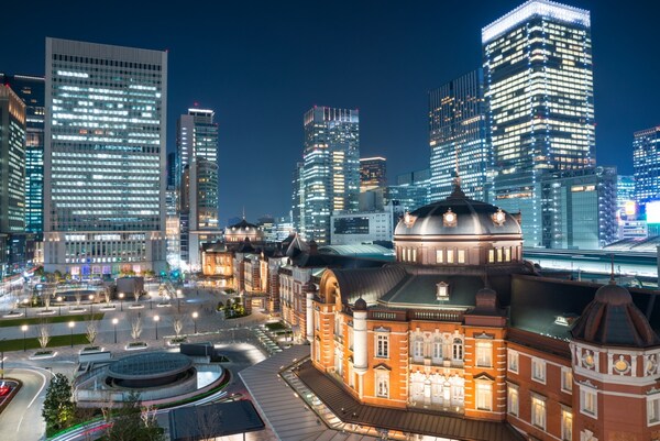 3.สถานีรถไฟโตเกียว (Tokyo Station) ฝั่งทางออก Marunouchi